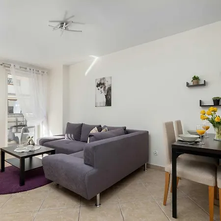 Cozy Near The Sea And Downtown By Renters דירה
