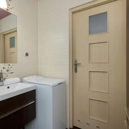 Cozy Near The Sea And Downtown By Renters מידזיזדרויה